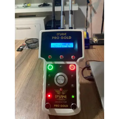 Efsane Pro Gold İyonik Uzun Menzilli Alan Tarama Cihazı (Çok Frekanslı, Kablosuz, Sesli/Işıklı Uyarı, Ön Keşif)