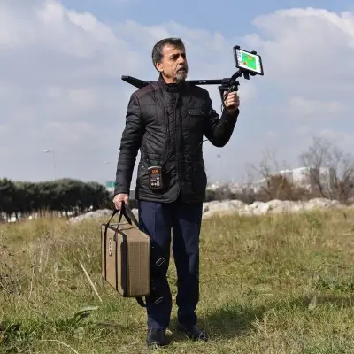 Ger Detect UIG Ground Scan Hafif 3D Yer Altı Görüntüleme Cihazı (Çok Sistemli, Duvar Tarama) görsel 4