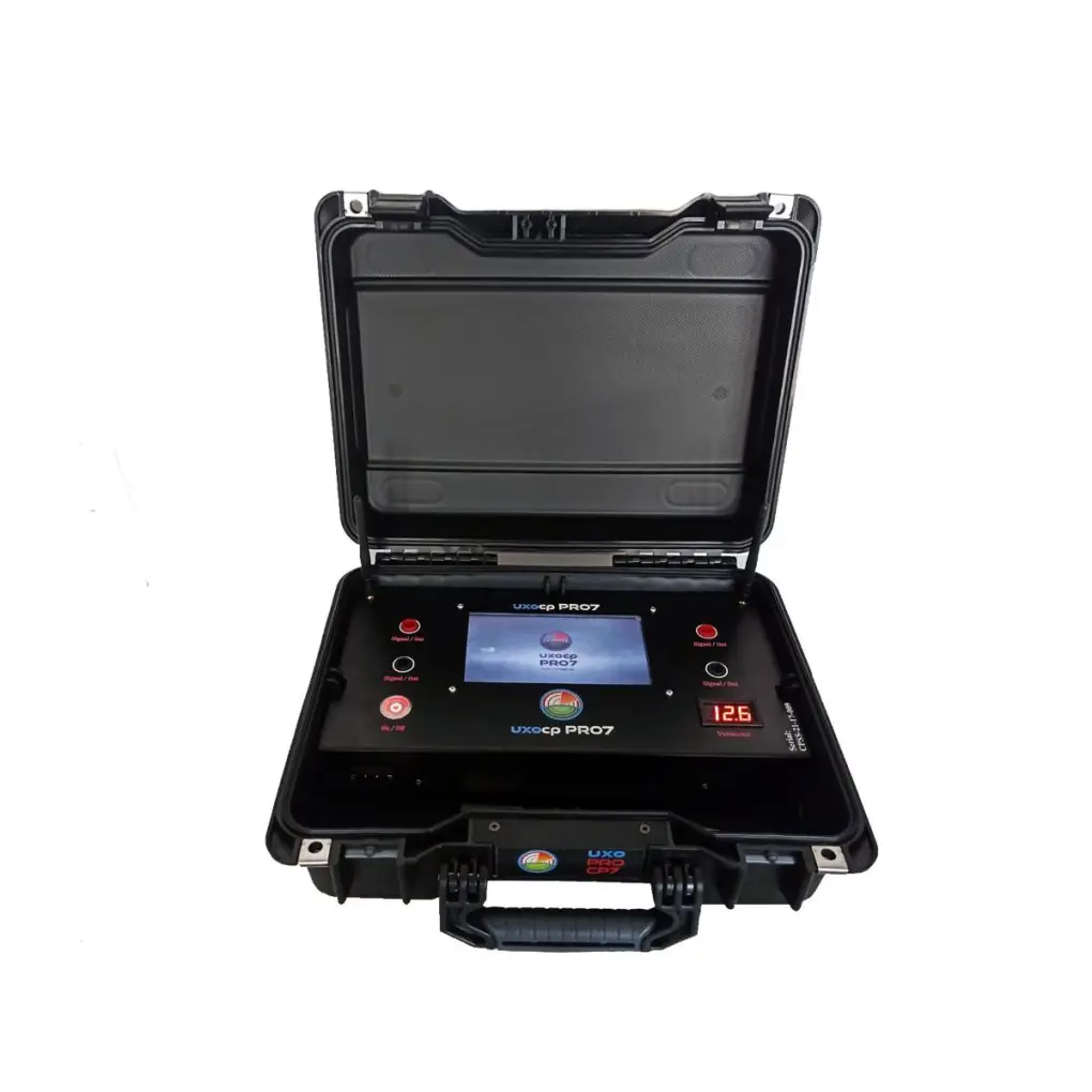 UXO Radar UXO Radar CP Pro 7 Elektrotlu Alan Tarama Cihazı (İletkenlik Ölçümü, Dokunmatik Ekran, Toprak Tipi Seçimi, Yapı ve Boşluk Ön Keşfi)